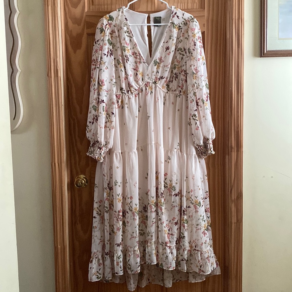Taylor floral chiffon midi dress (14W)